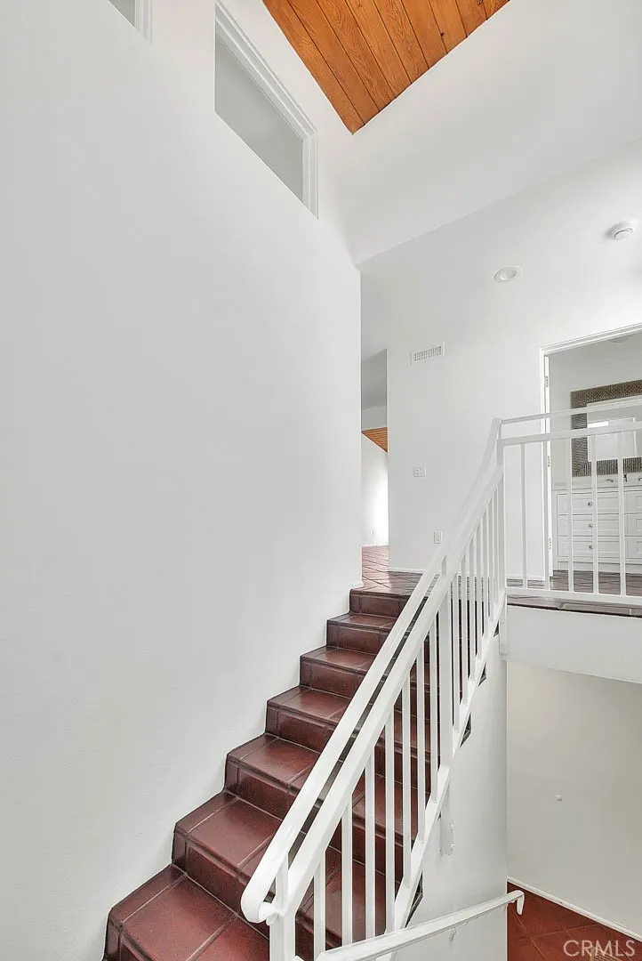 310 Bayview Drive Hermosa Beach, CA 90254