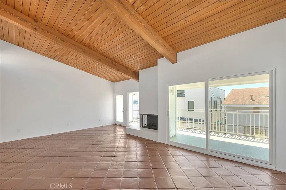 310 Bayview Drive Hermosa Beach, CA 90254
