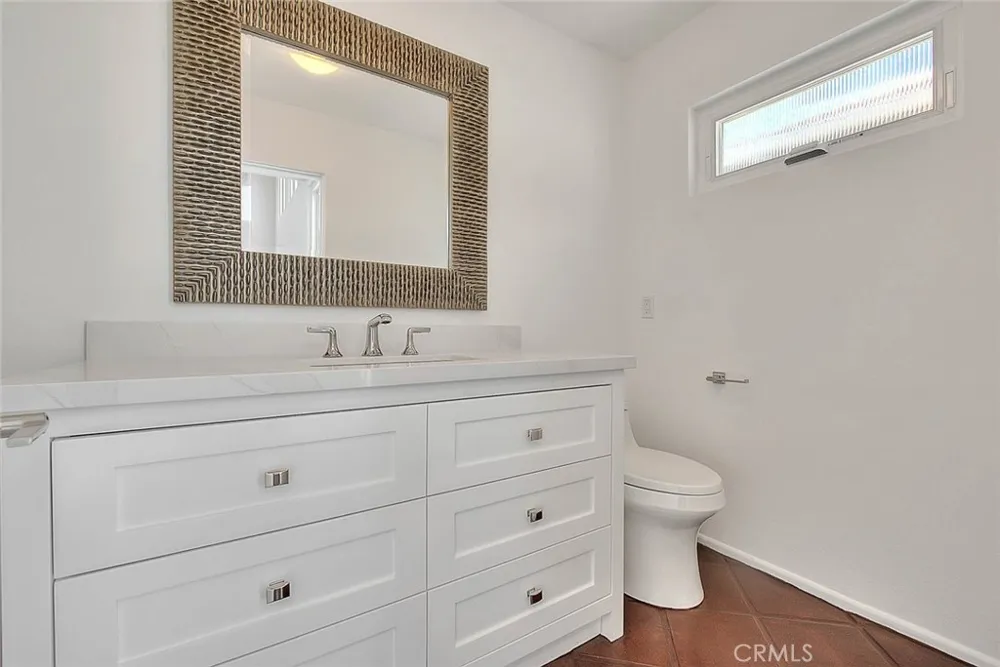 310 Bayview Drive Hermosa Beach, CA 90254