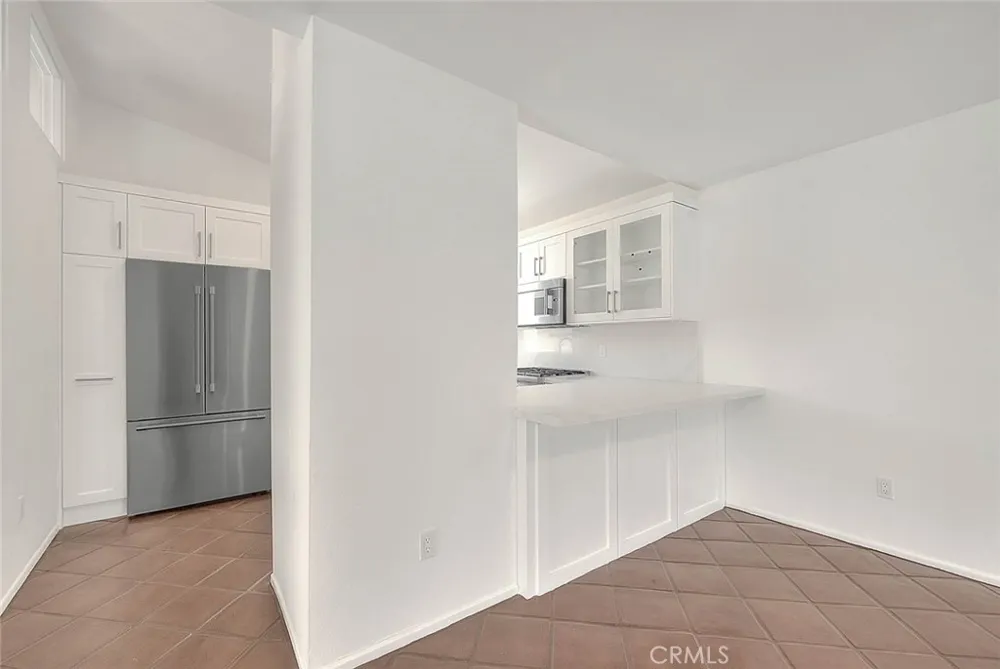 310 Bayview Drive Hermosa Beach, CA 90254