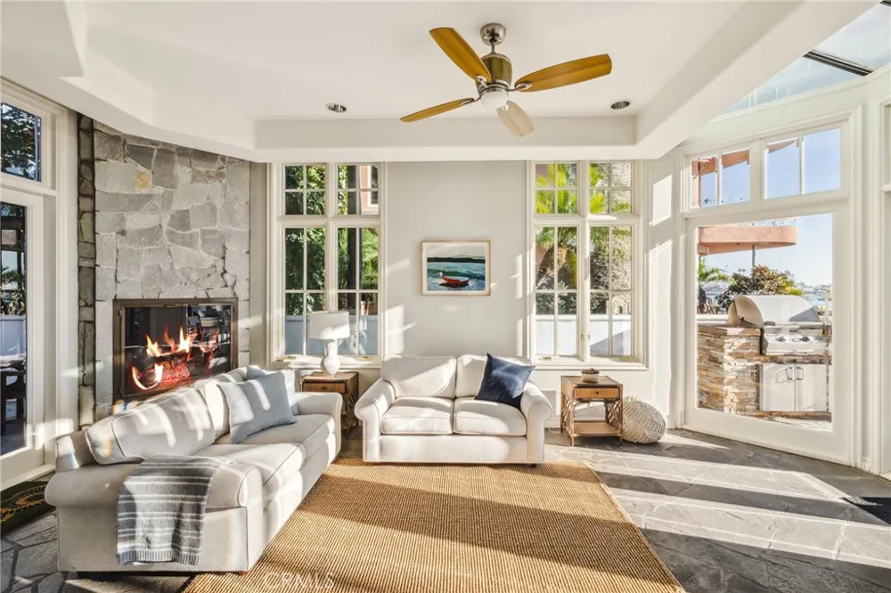 6020 Lido Lane Long Beach, CA 90803