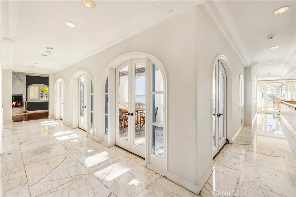 6020 Lido Lane Long Beach, CA 90803