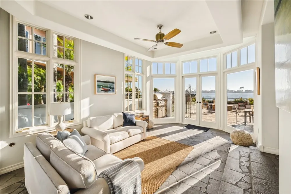 6020 Lido Lane Long Beach, CA 90803
