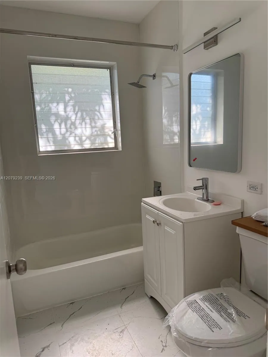 8017 Byron Ave #6 Miami Beach, FL 33141