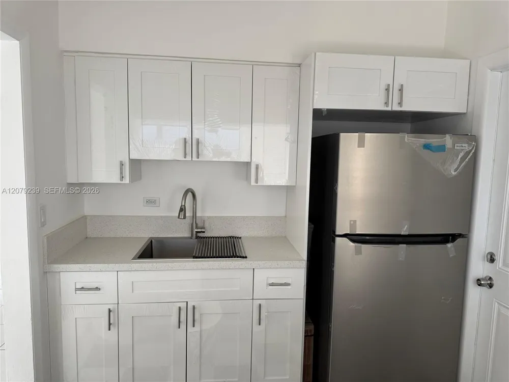 8017 Byron Ave #6 Miami Beach, FL 33141