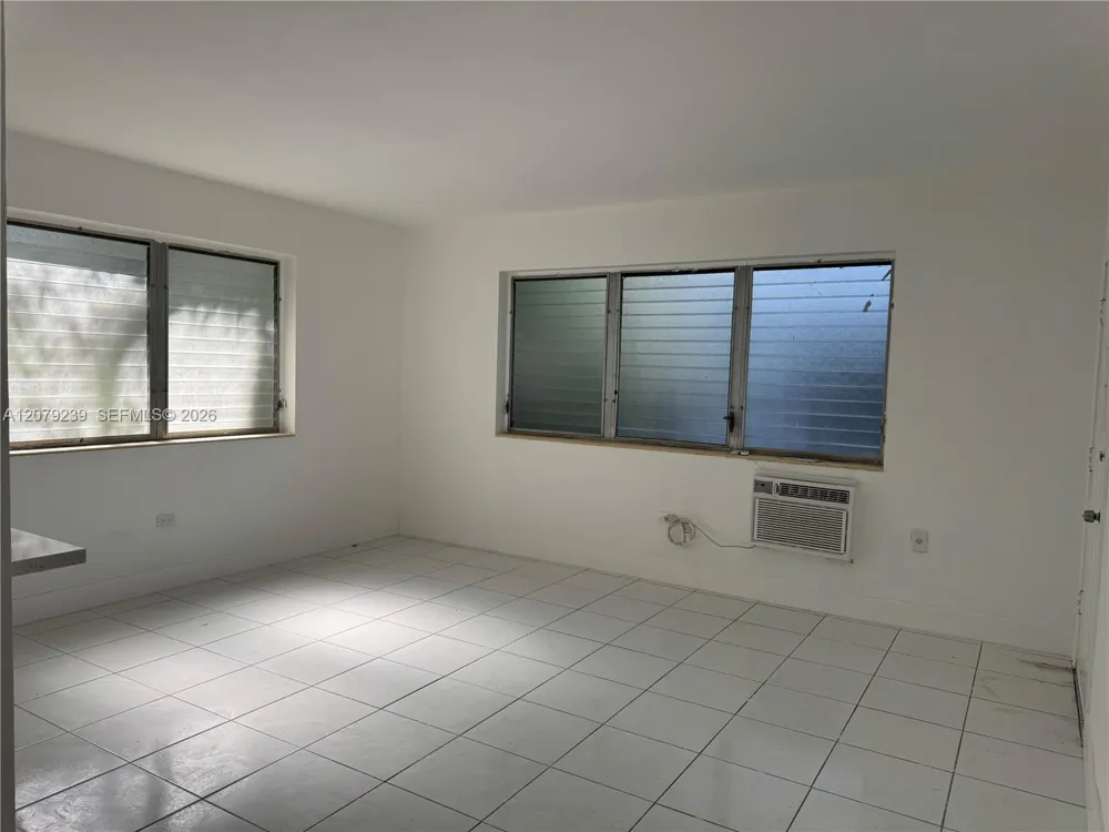 8017 Byron Ave #6 Miami Beach, FL 33141