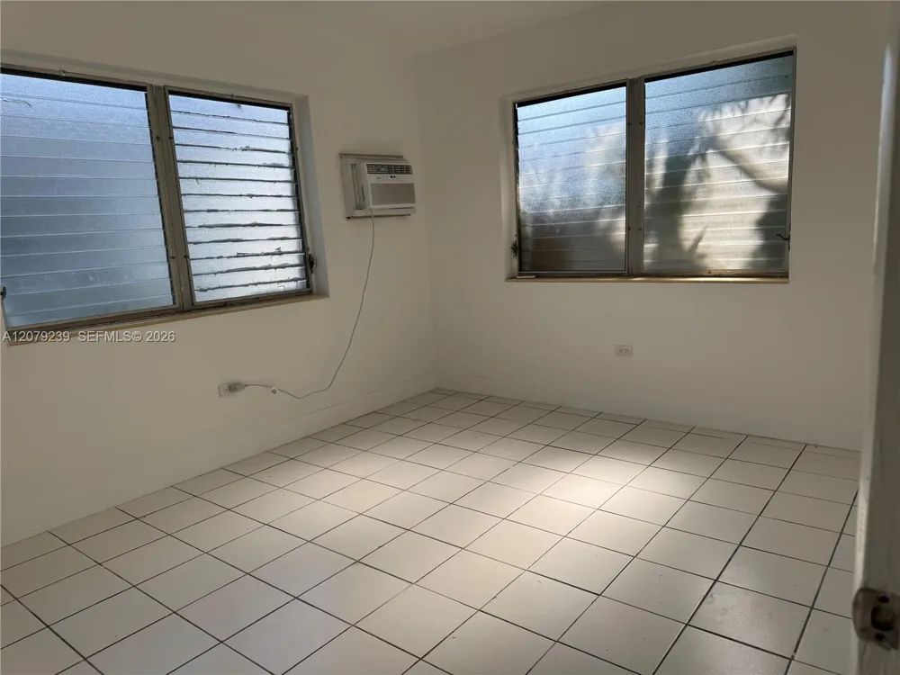 8017 Byron Ave #6 Miami Beach, FL 33141