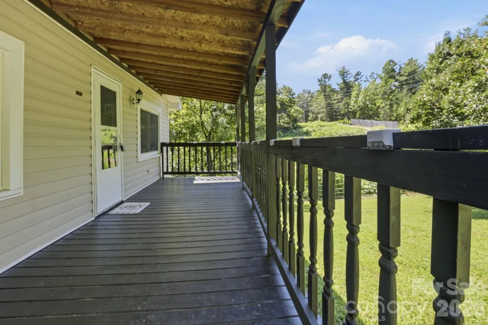 3028 Playmore Beach Road Morganton, NC 28655