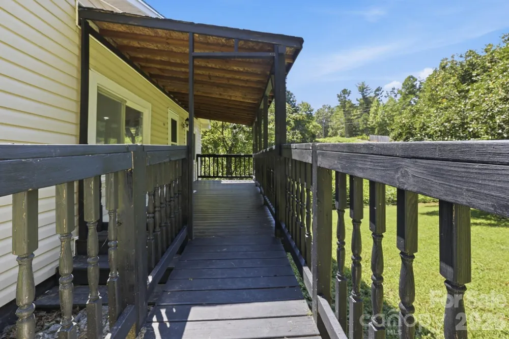 3028 Playmore Beach Road Morganton, NC 28655