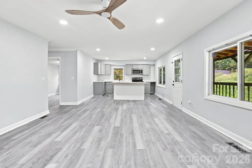 3028 Playmore Beach Road Morganton, NC 28655