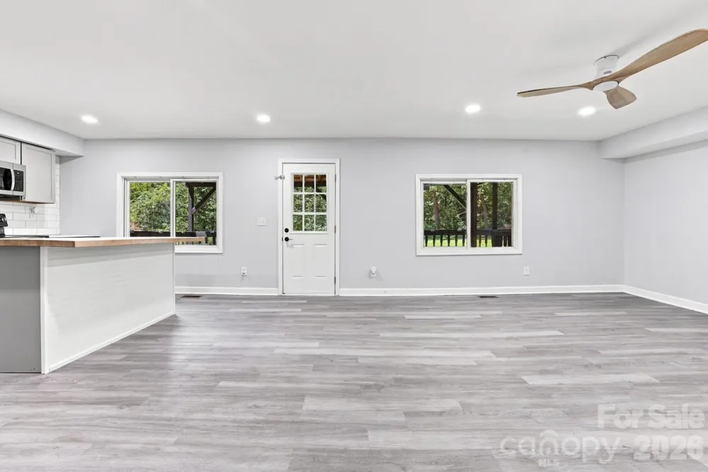 3028 Playmore Beach Road Morganton, NC 28655