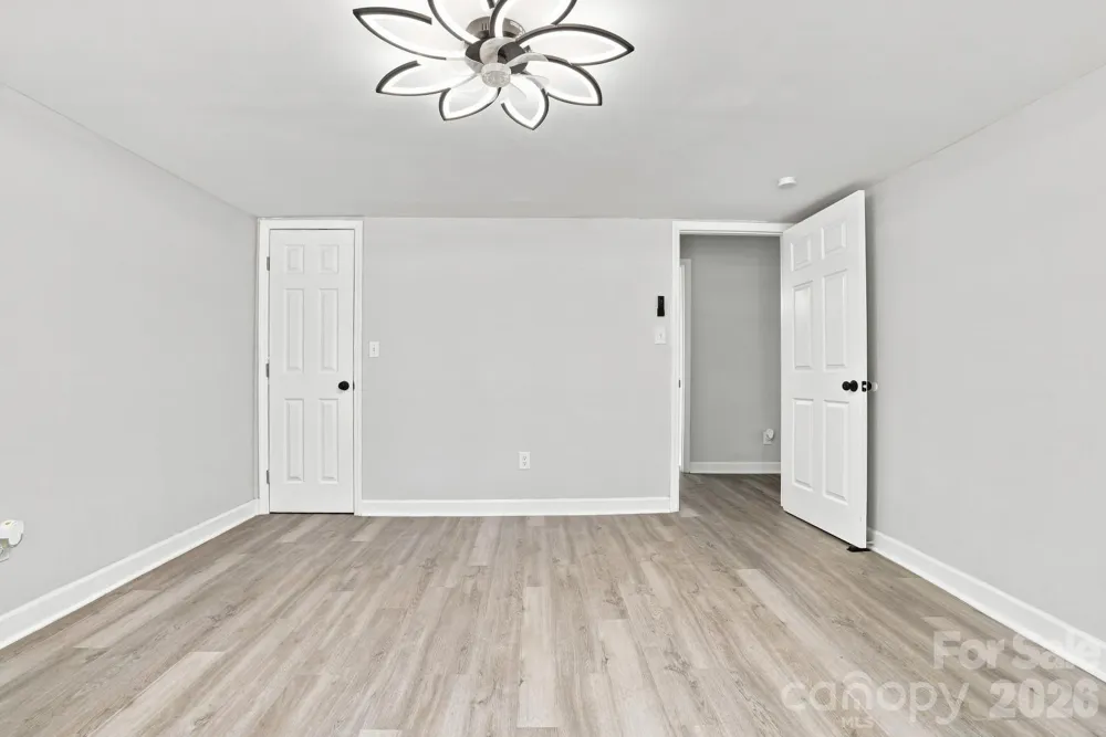 3028 Playmore Beach Road Morganton, NC 28655