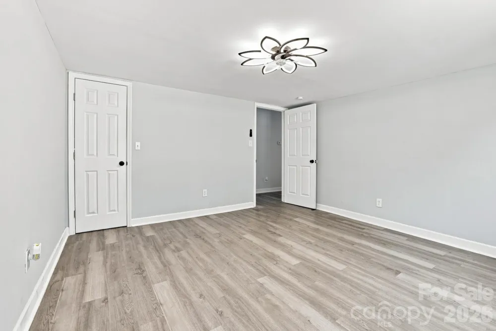3028 Playmore Beach Road Morganton, NC 28655