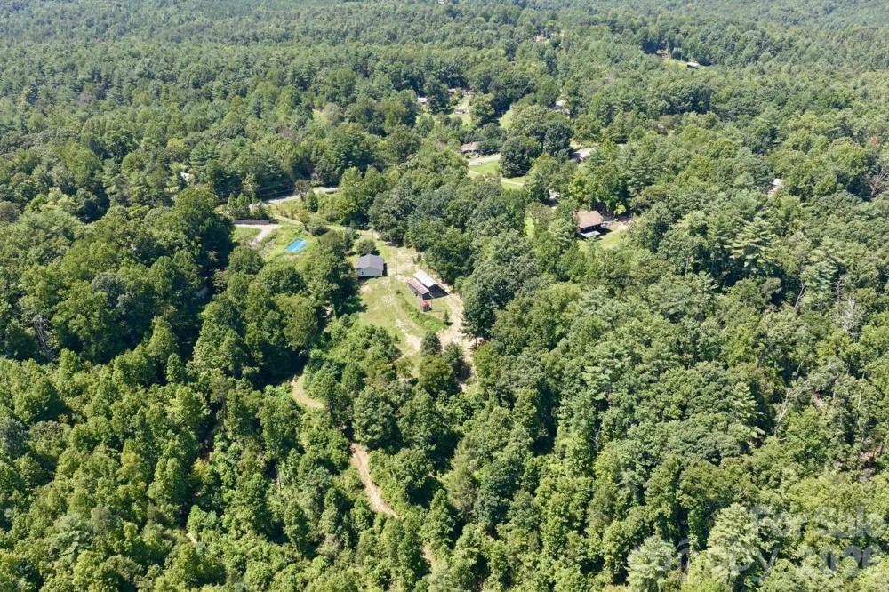 3028 Playmore Beach Road Morganton, NC 28655
