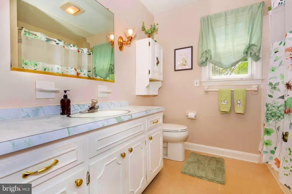 703 FAIRFIELD AVENUE Westminster, MD 21157