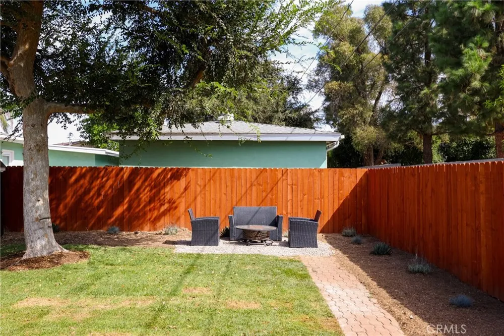 2409 Hesperian Street Santa Ana, CA 92706