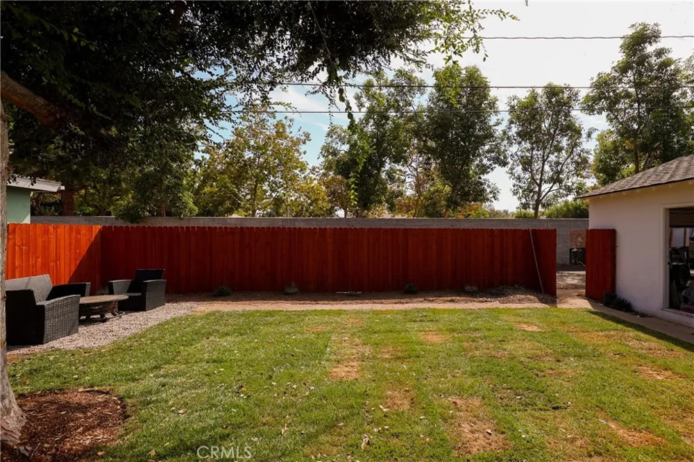 2409 Hesperian Street Santa Ana, CA 92706