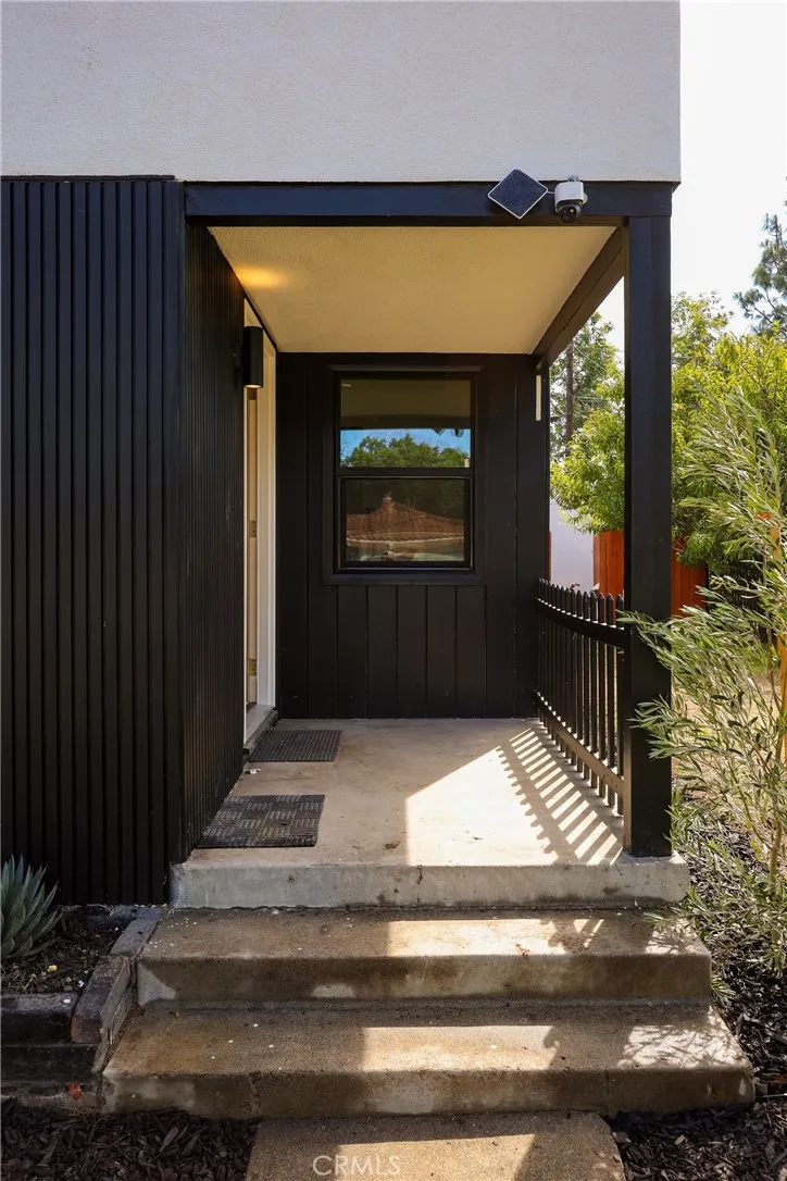 2409 Hesperian Street Santa Ana, CA 92706