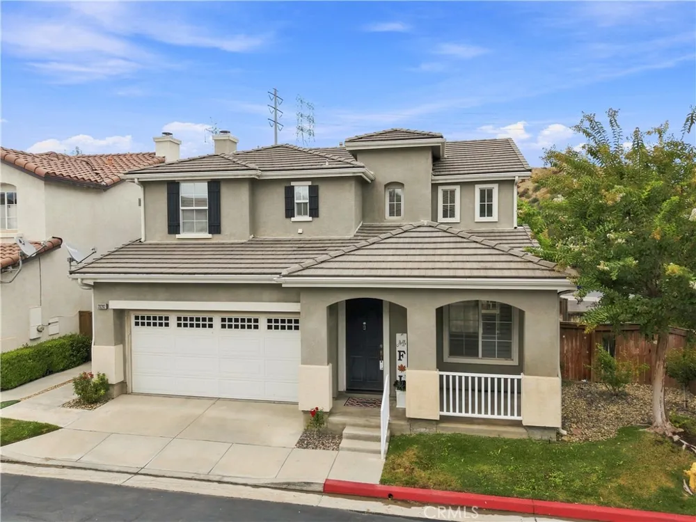 28282 Cedar Lane Saugus, CA 91350