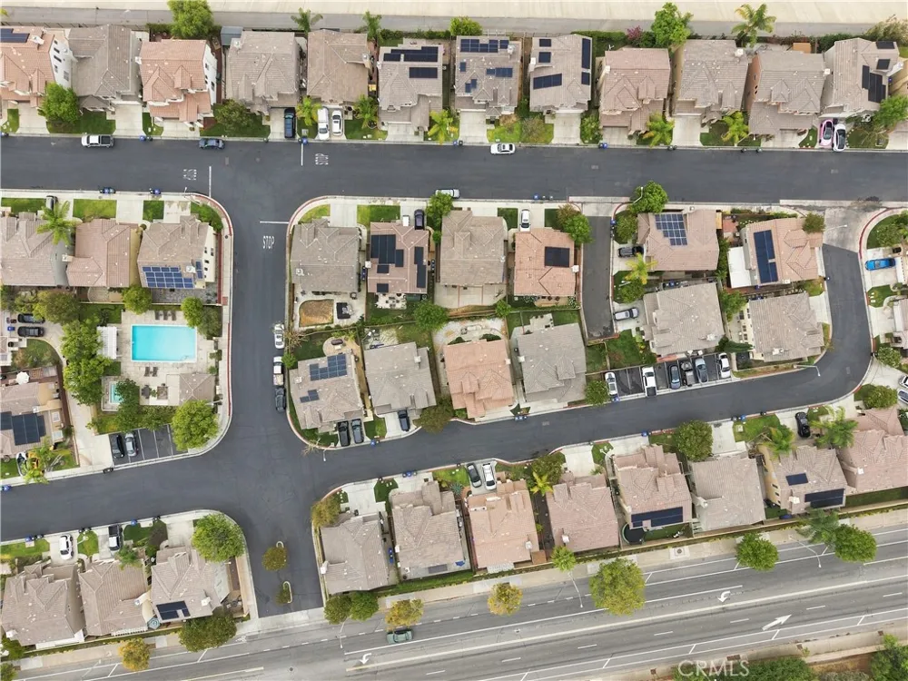 28282 Cedar Lane Saugus, CA 91350