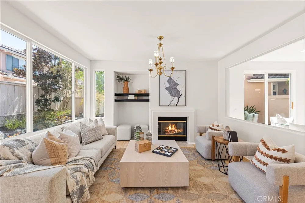 22 Santa Cruz Aisle Irvine, CA 92606