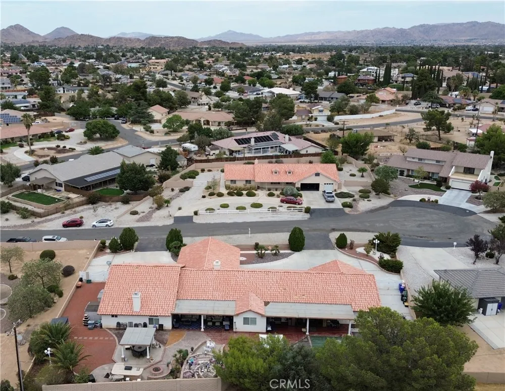 20055 Waco Court Apple Valley, CA 92308