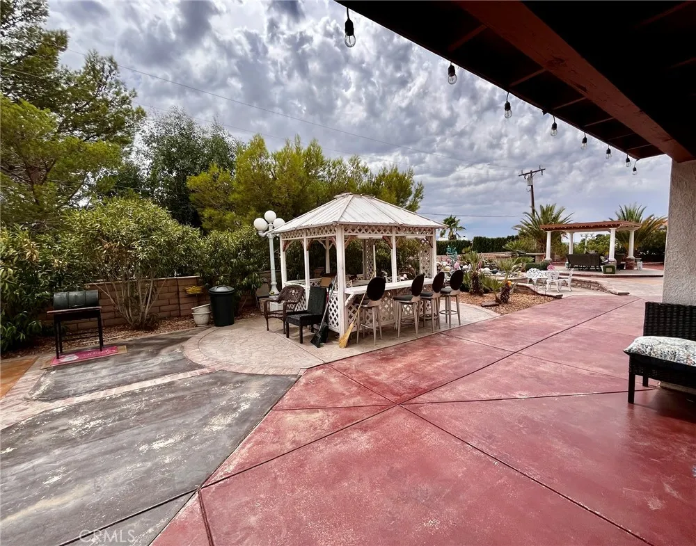 20055 Waco Court Apple Valley, CA 92308