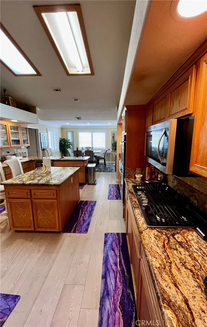 20055 Waco Court Apple Valley, CA 92308
