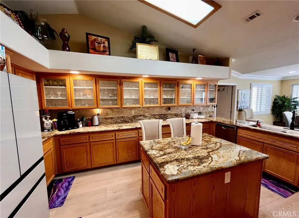 20055 Waco Court Apple Valley, CA 92308