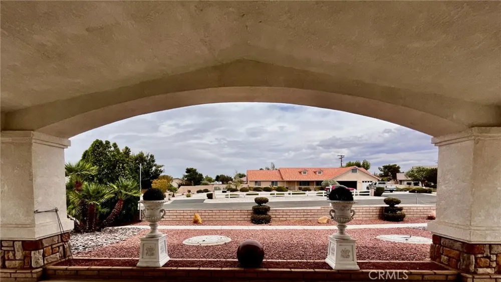 20055 Waco Court Apple Valley, CA 92308