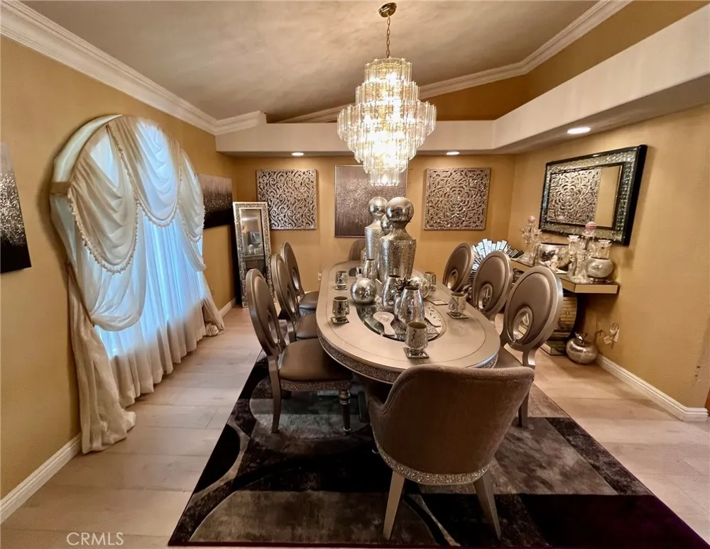20055 Waco Court Apple Valley, CA 92308