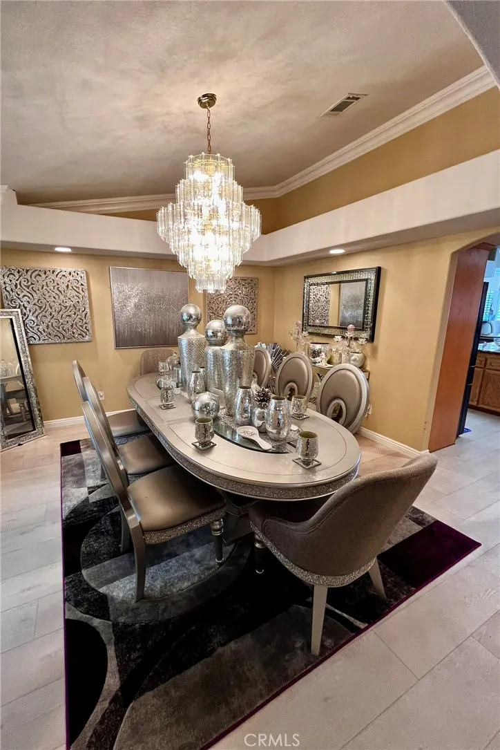 20055 Waco Court Apple Valley, CA 92308