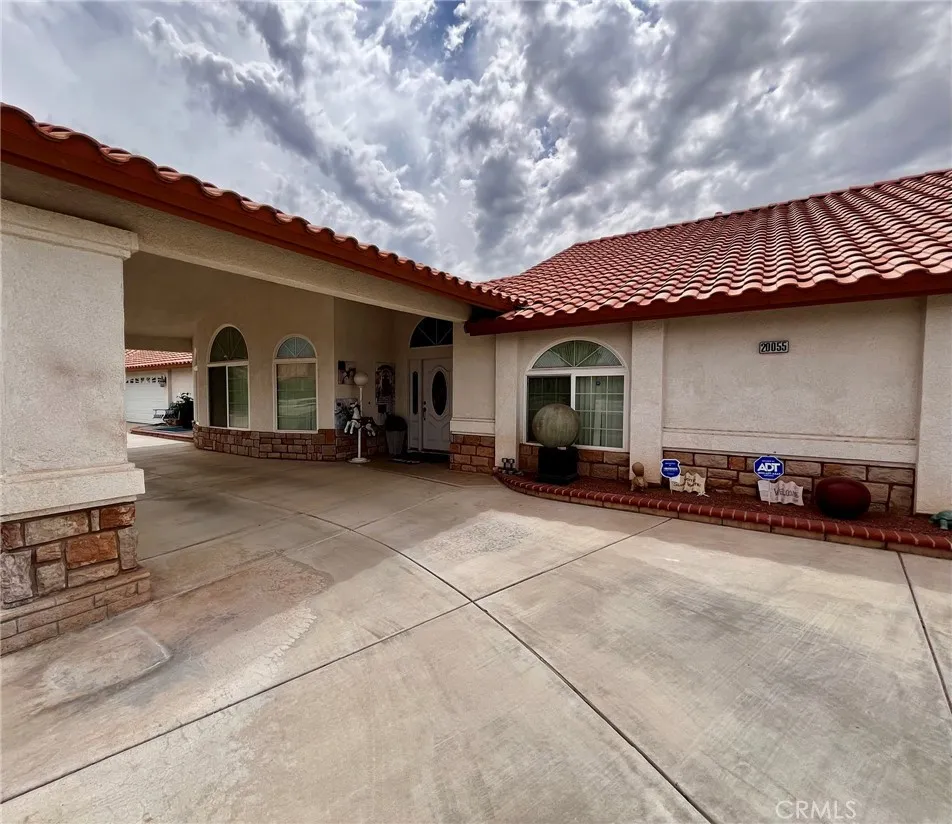 20055 Waco Court Apple Valley, CA 92308