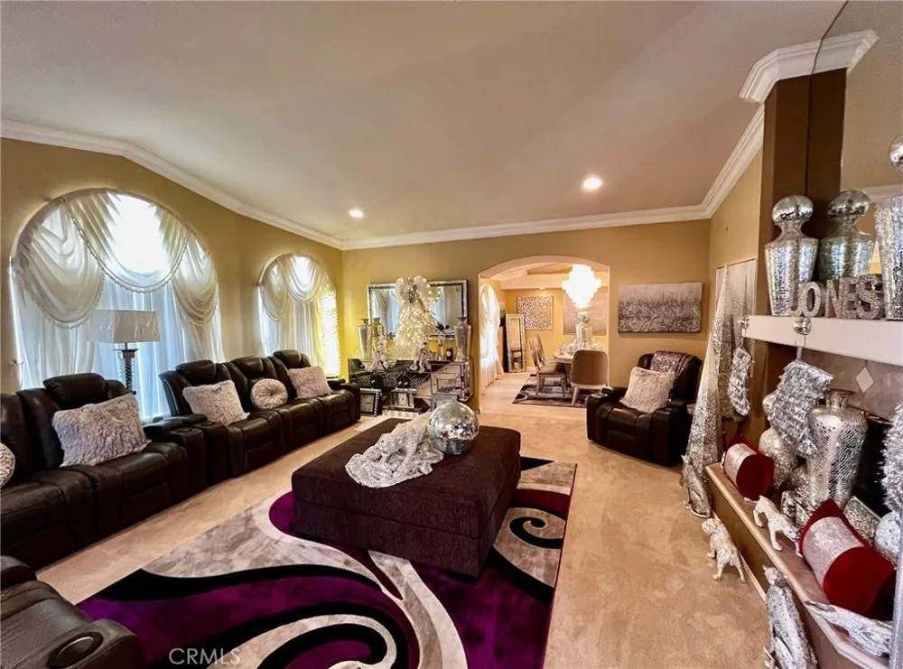 20055 Waco Court Apple Valley, CA 92308