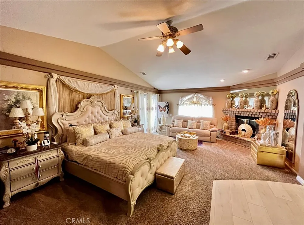 20055 Waco Court Apple Valley, CA 92308