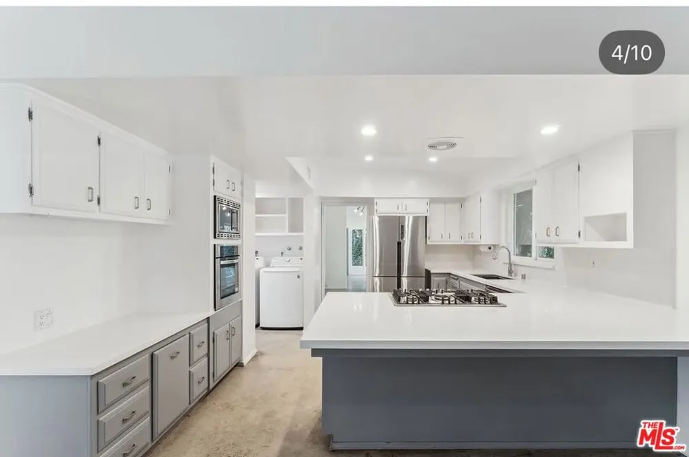 13443 Bayliss Road Los Angeles, CA 90049