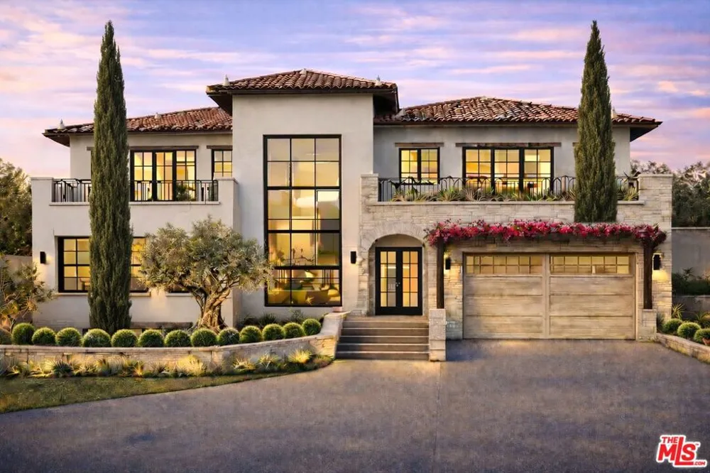 13443 Bayliss Road Los Angeles, CA 90049