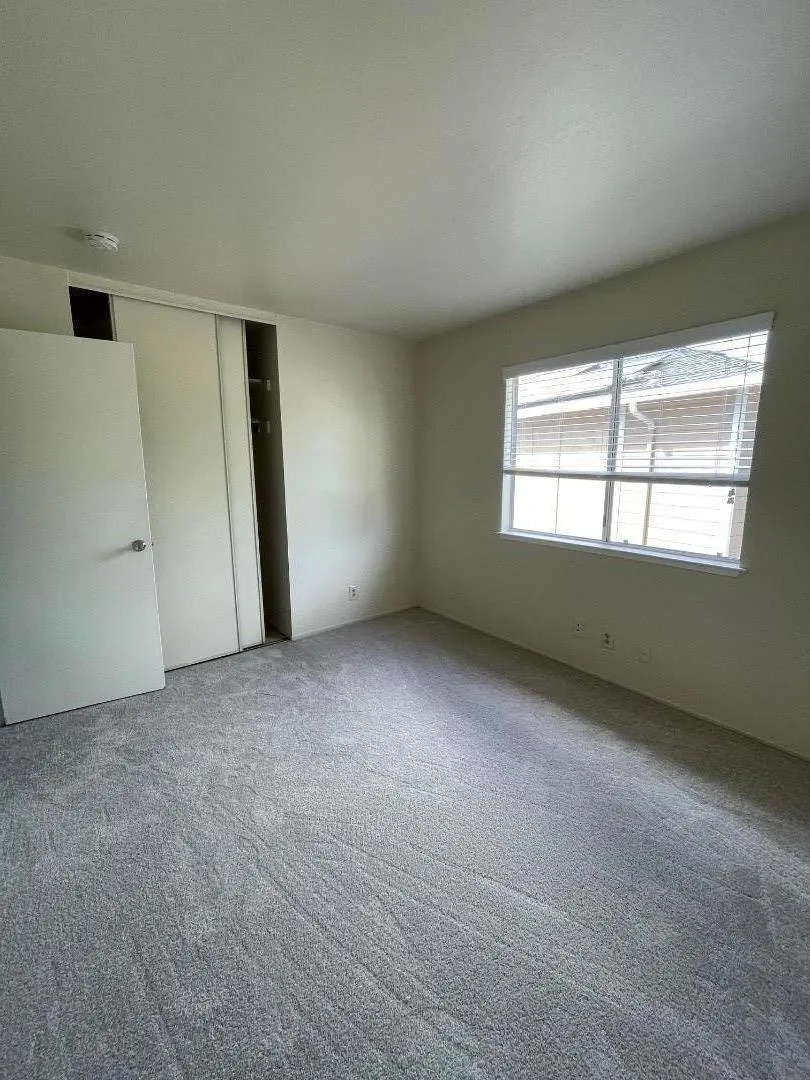 10 Sycamore Court Redwood City, CA 94061