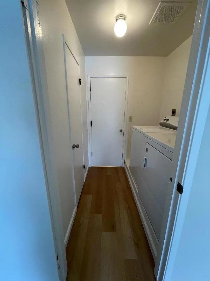 10 Sycamore Court Redwood City, CA 94061