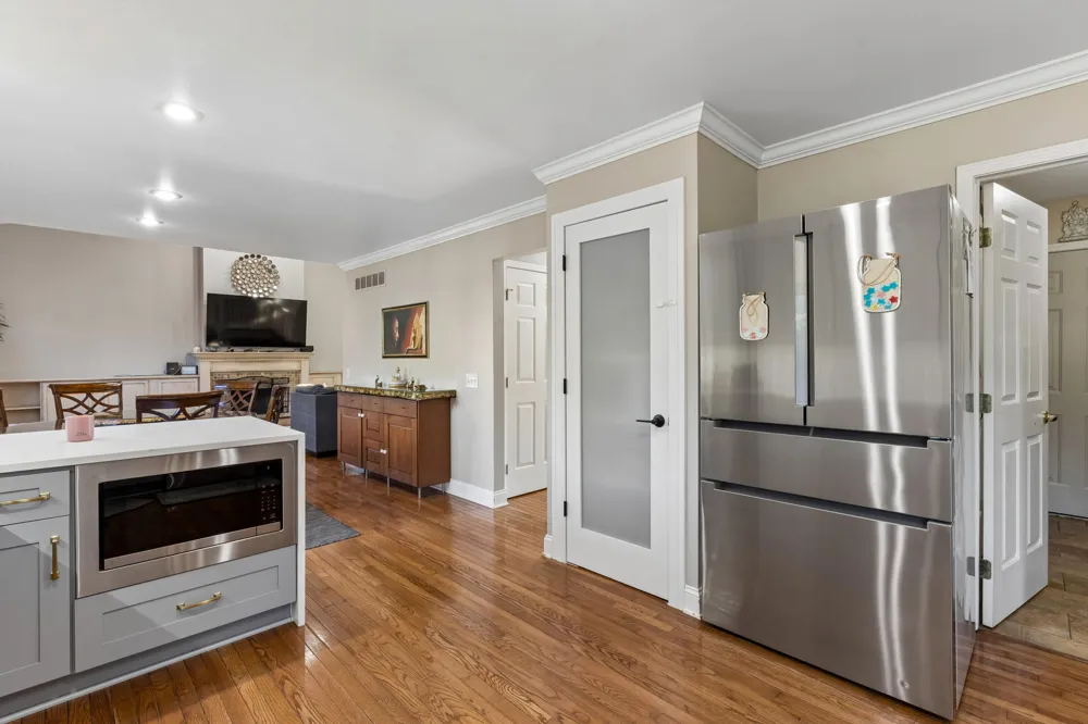 2164 Woodbine Drive Canton, MI 48188