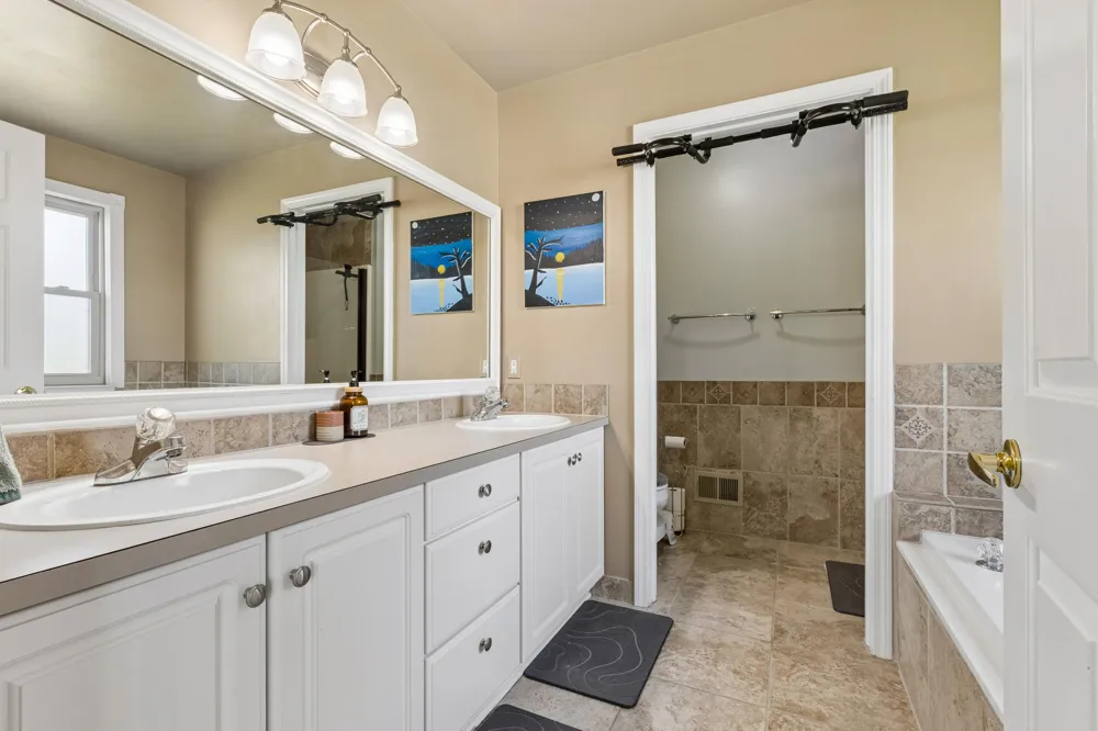 2164 Woodbine Drive Canton, MI 48188