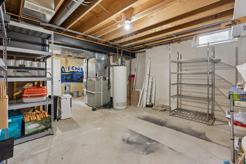 2164 Woodbine Drive Canton, MI 48188