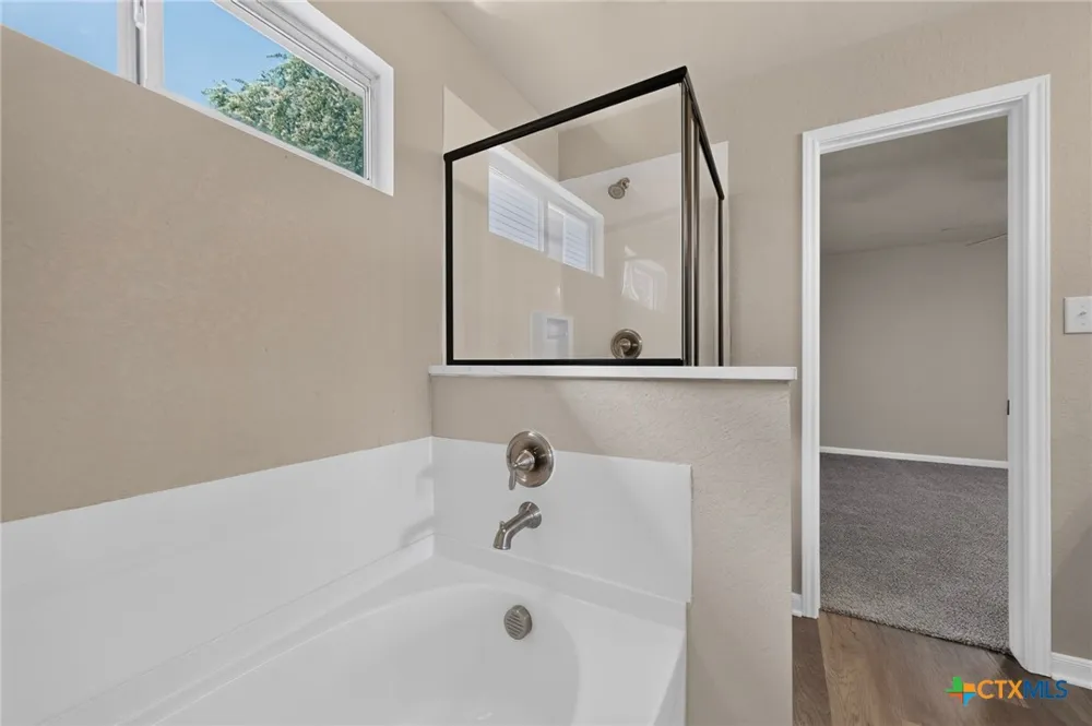 120 Evening Breeze Cibolo, TX 78108