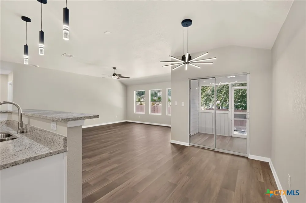 120 Evening Breeze Cibolo, TX 78108