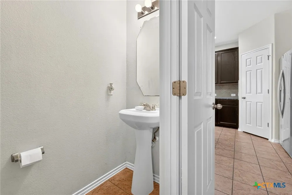 2604 Legacy Lane Killeen, TX 76549