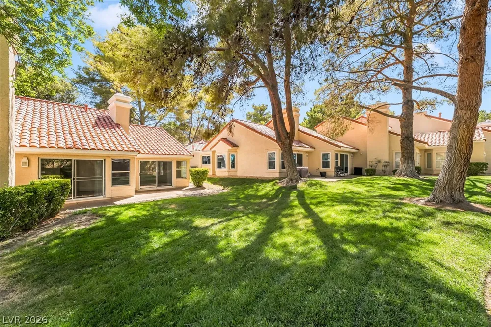 6986 Emerald Springs Lane Las Vegas, NV 89113