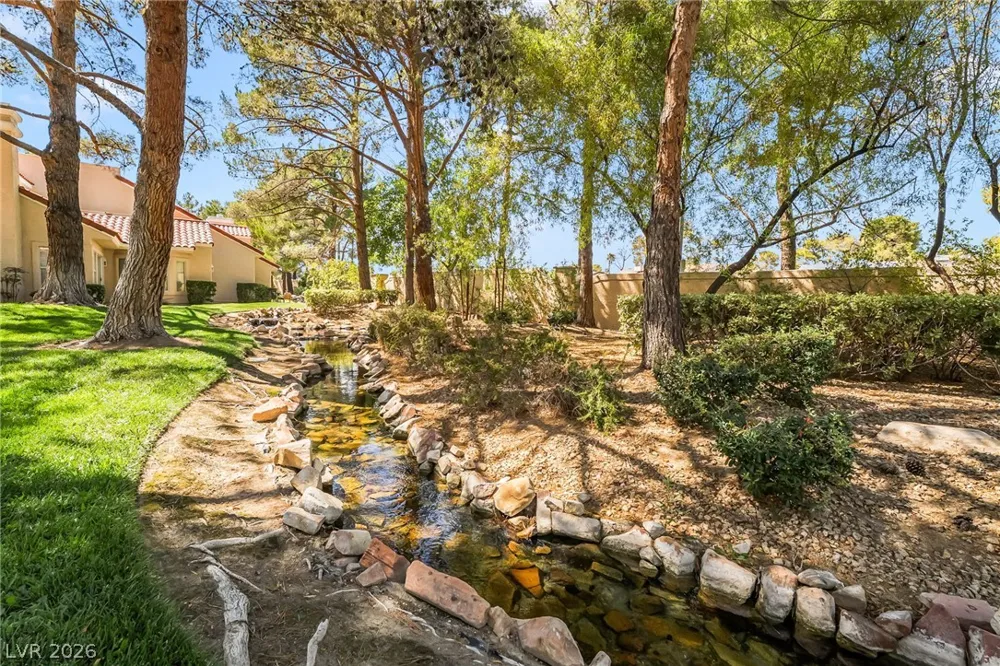 6986 Emerald Springs Lane Las Vegas, NV 89113
