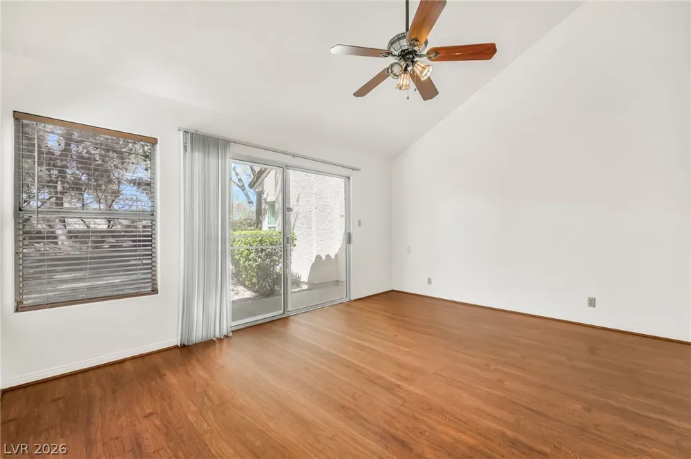 6986 Emerald Springs Lane Las Vegas, NV 89113