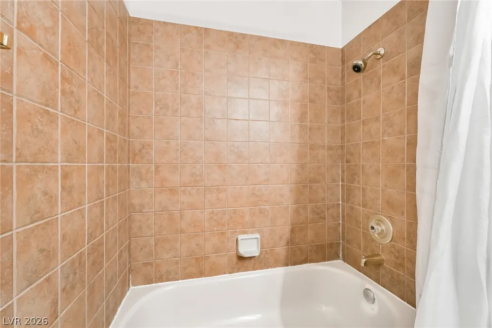 6986 Emerald Springs Lane Las Vegas, NV 89113
