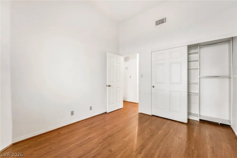 6986 Emerald Springs Lane Las Vegas, NV 89113